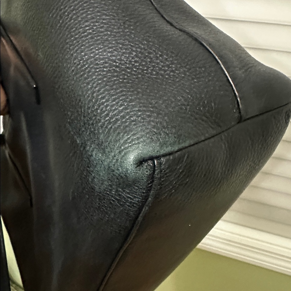 Tory Burch Black Pebbled Leather Meyers Tote with Gold Logo - Picture 11 of 12